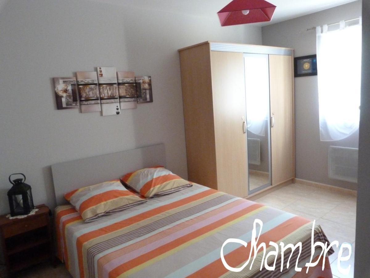 Chez Patrick Roujan Bed & Breakfast Luaran gambar