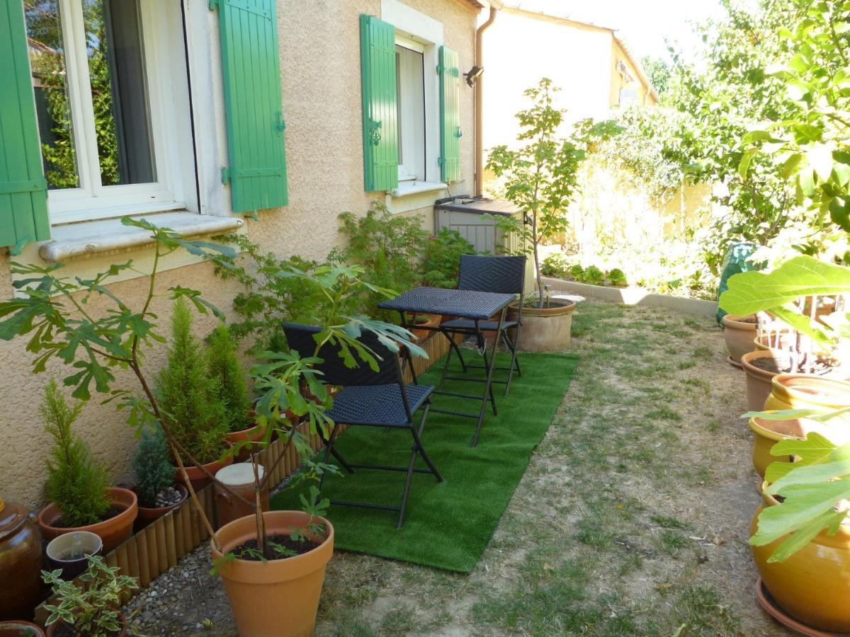 Chez Patrick Roujan Bed & Breakfast Luaran gambar