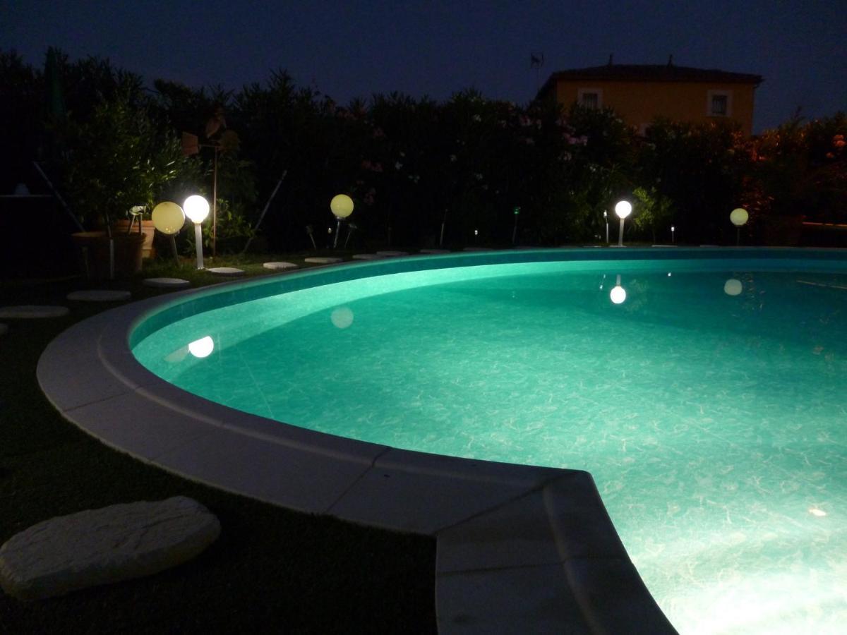 Chez Patrick Roujan Bed & Breakfast Luaran gambar
